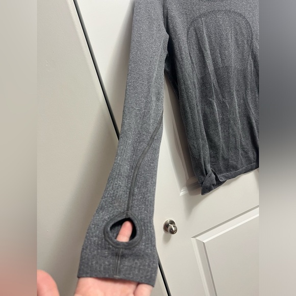Lululemon Swiftly Long Sleeve Dark Gray Size 8 - Picture 7 of 8